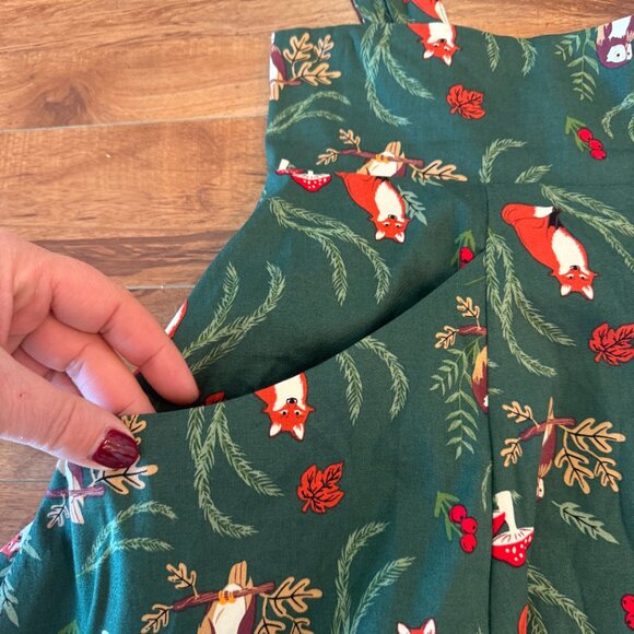 Modcloth x Collectif Whimsical Winter Forest Fox Overall Jumper Dress Skirt 8 M - Picture 5 of 6